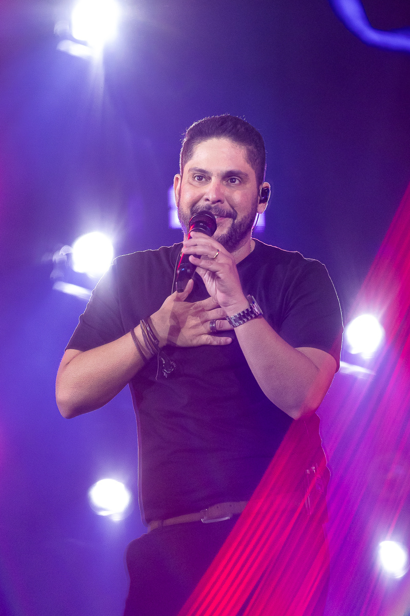 9=IzY6QmN3kTY2ojci5SbvNmLzdXZuVGdhRWZoRHQvRXY052bjpjN2kTO2AjM0MjOnVGcq5ydvxmN4MDNxQjNhVWOkZWM2EGOjVTZ3MDMyUjZmNWYxMjY4YkMlMjY4YkMlEjM4gTMGJTJwUTO3kjN3QzNy8VL1ETLf9VLwITLfpTM Jorge & Mateus, Luan Santana e Wesley Safadão comandam a segunda noite da 36ª edição do Jaguariúna Rodeo Festival